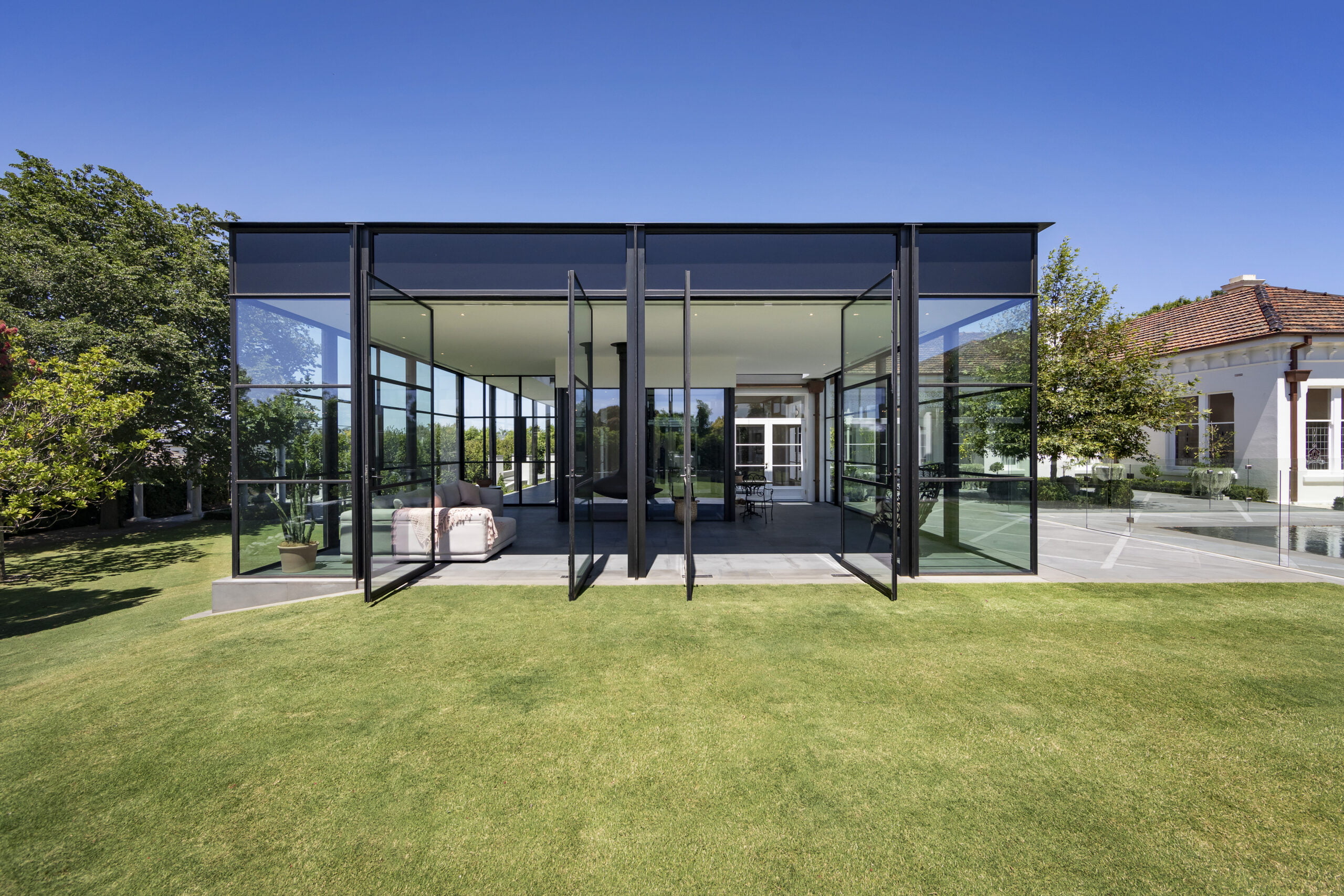 Taras szklany – Oaza Światła i Przestronności w Twoim Domu