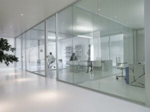 przeszklone biuro